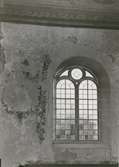 Skadad puts i Ryssby kyrka vid restaureringen 1948.