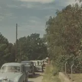 Intet är som väntans tider...  Bilfärjekö vid Stora Rör.