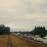 Rekordlång bilkö vid stugbyn i Högsrum.
