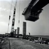 Från byggandet av Ölandsbron.