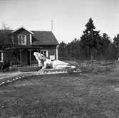 Arvid Källströms skulptur.
