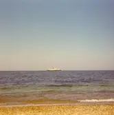 Oskarshamnsbåten på väg till Byxelkrok.