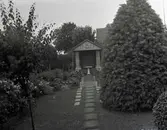 Minnesmonumentet i Widebergs trädgård.