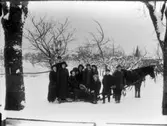 Slädfärd på Veken. 1 Elin Selander, 2 Ture Sköldbäck, 6 Hilma på Veken, 7 Ebba på Veken, 9 Berta på Veken, 10 Karl på Veken.