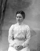 Ateljébild av okänd kvinna.