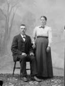 Ateljé.Par. Fotograf: Ellen Kock? Axel Lundbäck m.fl. Gullspångssamlingen.Bilder från Gullspång med omnejd.