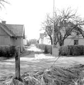 Trekanten är ett triangelformat område norr om Hindsbogatan och väster om Svens Hofsgatan. Köptes 1881 av Skara Arbetareförening för att bereda arbetare möjlighet att köpa hustomter. Omfattar stadsägorna nr 282 - 298.
(se Skara tätort, bebyggelsehistorisk inventering. Skara kommun 1985)