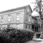 Skara.
Kvarteret Brage
Gunnar Wennerbergsgatan 5. 
Hantverksföreningens hus, sydöstra hörnet.