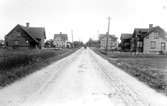 Karin Bäckström f. 1880 drev fotoateljé på Vasagatan 5 i Töreboda. Hon tog över den av sin far Thure Bäckström, som hade etablerat firman 1886, och hon drev den mellan 1896 -1916.
Karin Bäckström gifte sig år 1917 med John Knape.