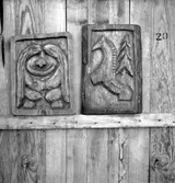 Thure Elgåsen. f. 26/6-1910. d. 6/9-1985. 
Tivedenkännare, konsthantverkare, scoutledare och hembygdsföreningsman. 
Övrig information se personarkiv i Västergötlands museum, Skara.