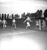 Skara. 
Allmän idrott, Skaravallen 1955. Skara-Skövde.