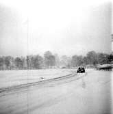 Biltävling på Skärvalångens is 1967.
