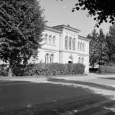 Skolbyggnaden 12/9 1964.