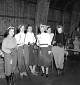 Skara. Bågskytte, uppvisning 11/3 1951 i SKLS Hallen/Ridhuset.