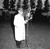 Skara. Händelser: Riksidrottsförbundet 50 år, 1903-1953.

Riksidrottsförbundet, RF, eg. Sveriges Riksidrottsförbund, den svenska idrottsrörelsens ledande organ. 
http://www.ne.se/jsp/search/article.jsp?i_art_id=293741