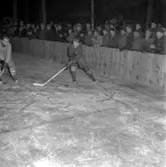 Skara. Ishockey: Invigning av Petersburgsbanan 1953.