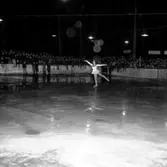 Skara. Petersburg. Isgala med Maj-Britt Rönningberg (1952?).