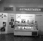 Skara. Mejeriförbundets smör och ostmässa 1962 i Teaterhuset.