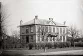 Örnpalatset var ett annan tidigare namn på Järnvägshotellet i Skara.
Bilden tagen före ombyggnaden.
