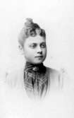 Louise Jerling född Kuylenstierna.

Charlotte Hermanson, f. 1852, drev fotoateljé på Torggatan 47 i Skara under åren 1885-1916. Filial i Lundsbrunn.