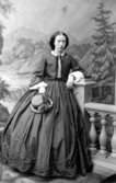 Fröken Olivia Kuylenstierna, Skövde i början av 1860-talet. Född 1839 och dotter till Kapten Wilh. Ulric Kuylenstierna.