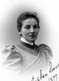 Ester Larsson 1899.