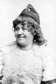 Fröken Anna H. Ch. Pettersson Norrie i Bocaccio på Vasateatern.

Norrie, Anna, f. Pettersson, 1860-1957, sångerska. N. gjorde tidigt succé som operettartist och blev genren trogen; ett ofta upprepat glansnummer var titelrollen i 