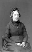 Klara Adele Planck f. Hegardt.

Charlotte Hermanson, f. 1852, drev fotoateljé på Torggatan 47 i Skara under åren 1885-1916. Filial i Lundsbrunn.