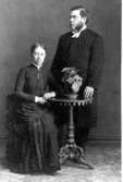 Kyrkoherde i Sunne Peter Werme med fru Gerda född Sundin.

Amalia Löwenson drev fotoateljé på Kungsgatan 1 i Skövde, på Hospitalsgatan 8 och på Drottninggatan 36 i Norrköping (från 1887)  och i Broby (från 1891). Firman etablerades 1884 i Skövde.