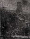 Stadsbild med Skara domkyrka i bakgrunden.