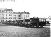 Kungl. Göta Trängkår år 1925. Sjuktransportbilar.

Göta trängkår, T2, Skövde, organiserar sjukvårdförband för södra Sverige.