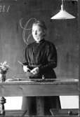 Folkskollärarseminariet, Skara 1908-1909.

Gerda Olsson, Önum, elev vid seminariet vid tiden, har samlat bilderna. (Album).

Gåva från Bertil Andersson  Lassagården, Vara. 18/3-78.