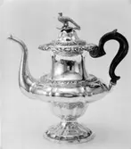 Museets samlingar. Kaffekanna av silver, inv. nr: 85745.