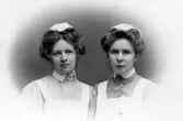 Helny Grape och Sadie Broberg, Karlstad år 1907.

inv. nr. 86879.