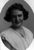 Greta Sigurdsdotter-Sjöstedt, född 5.10.1917.inv. nr. 86879.