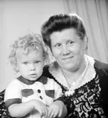 Anna Lindström. Foto i augusti 1945.
