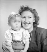 Fröken Hägg, parfymaffären. Foto i november 1945.
