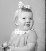 Ulla Eriksson, Vard (?). Foto i februari 1953.
