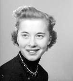 Astrid Emilsson. Foto i januari 1953.
