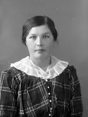 Ingeborg Johnsson, Box 10, Holmsveden