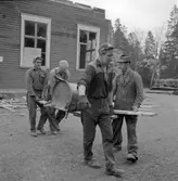 Nyvalls skola rives i Bomhus, oktober 1961.