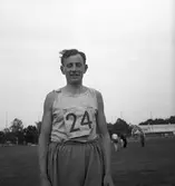 Stavhoppare Nils Fogman. GIF