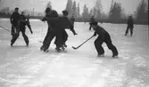 Bandymatch. Huge - Skutskär. Resultat: 2-2.  22/1 1939