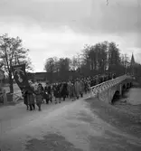 Strömsbro IDUK (idrottsungdomsklubb) inmarsch  Maj 1941.
