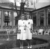 Real i Borgarskolan och Handelskolan.
Avgångsklasserna i Flickskolan. 1941