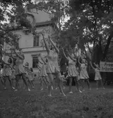 Socialdemokraternas friluftmöte vid Rettigs villa.
16/8 1942