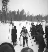 Skolungdomars fettisdagstävlingar. 1945