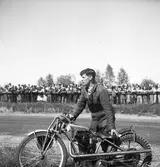 Motortävling på näringen i Gävle.

26/6 1946