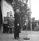 Idrottsmässa. 1943