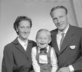 Familjen Axel Andersson. S. Centralgatan 15